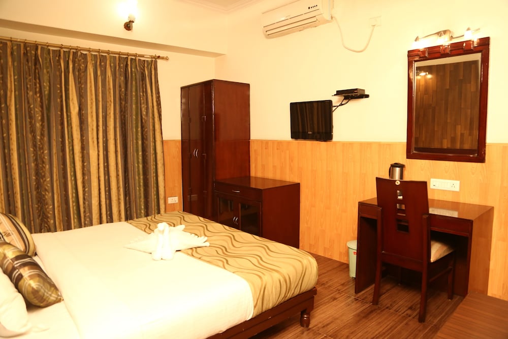 Hotel Krishna Sagar(Raj Nagar) 26/62