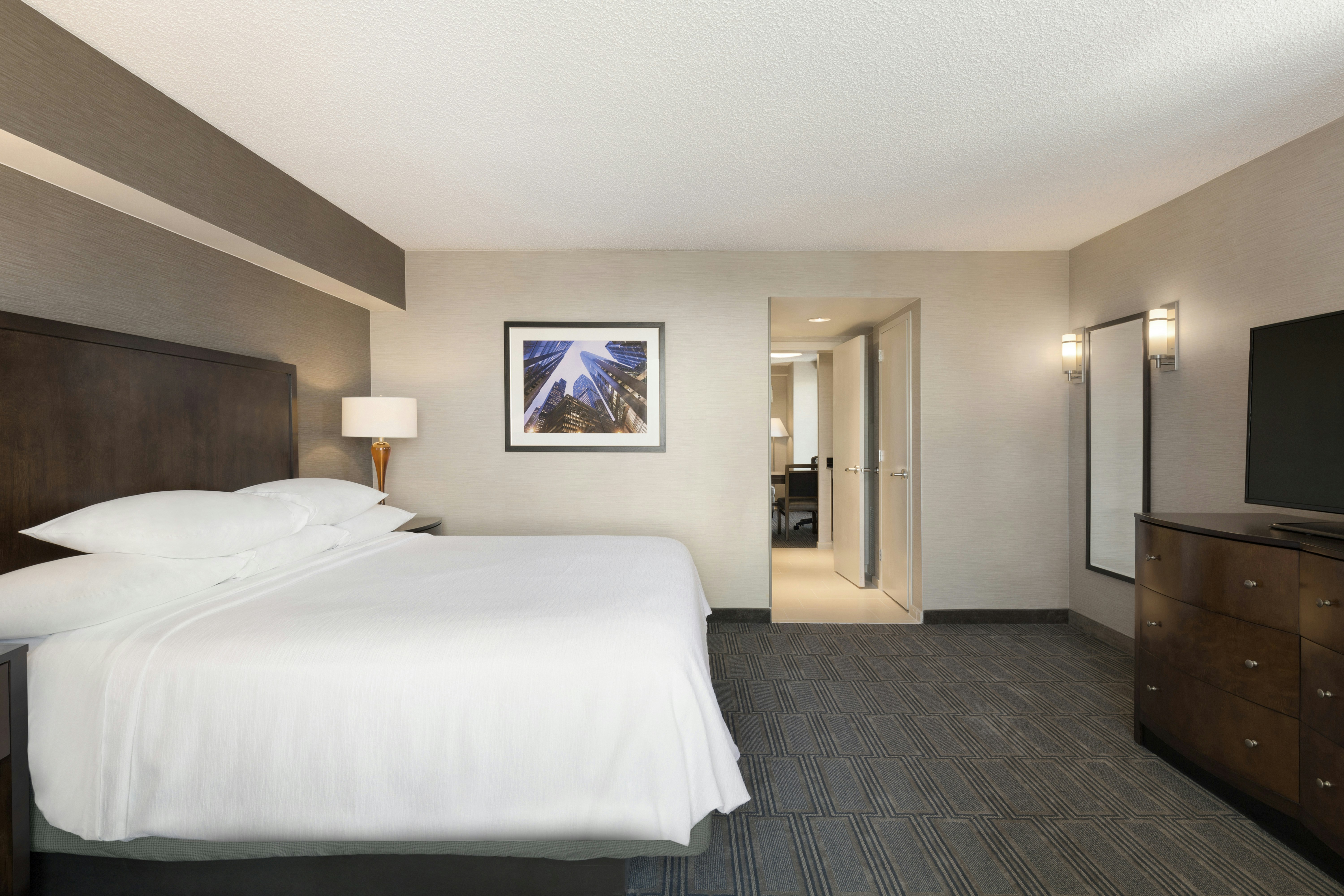 Room, King Bed, Corner