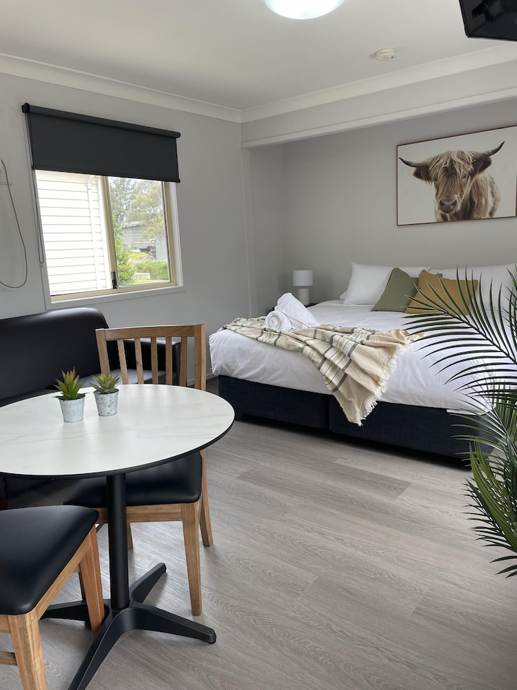 Studio, Cabin, King Bed