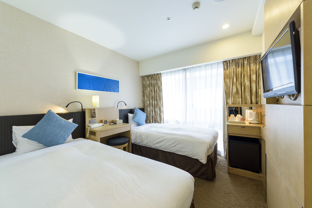 Nishitetsu Resort Inn Naha 28/72
