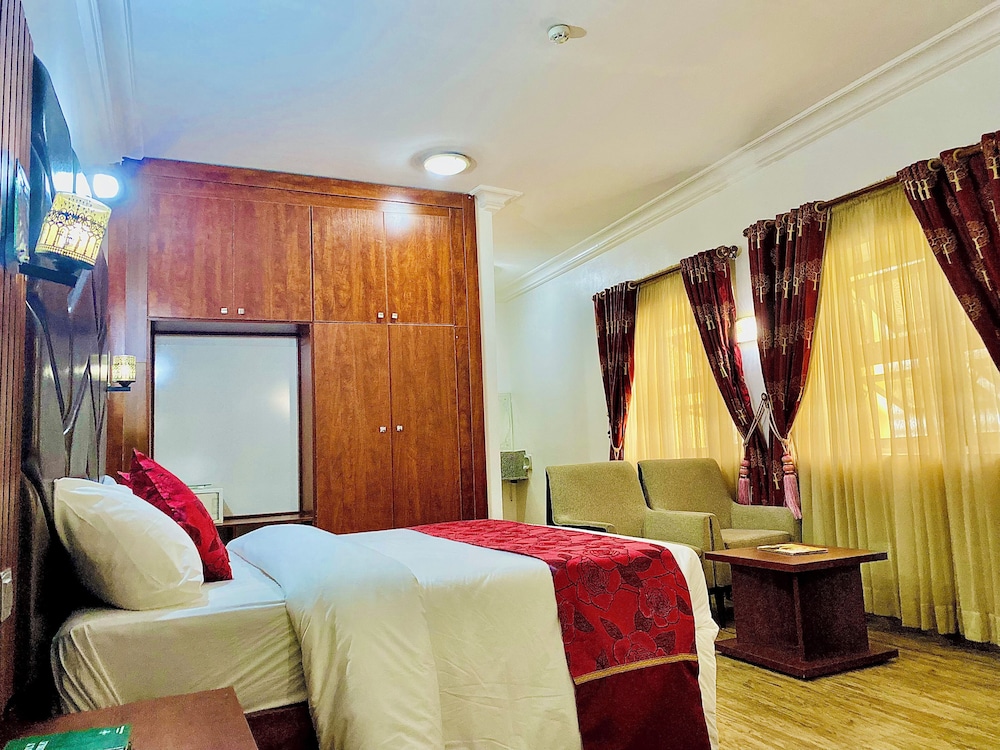 غرفة تنفيذية بسرير كينج، Reiz Continental Hotel Abuja 4/4