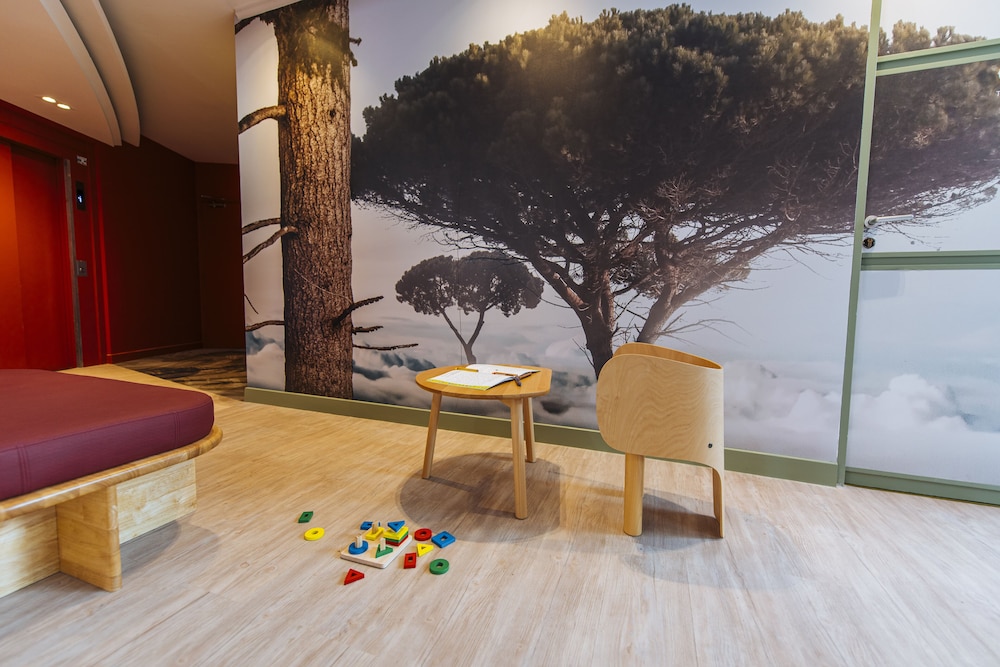 IBIS STYLES ANTIBES 32/71