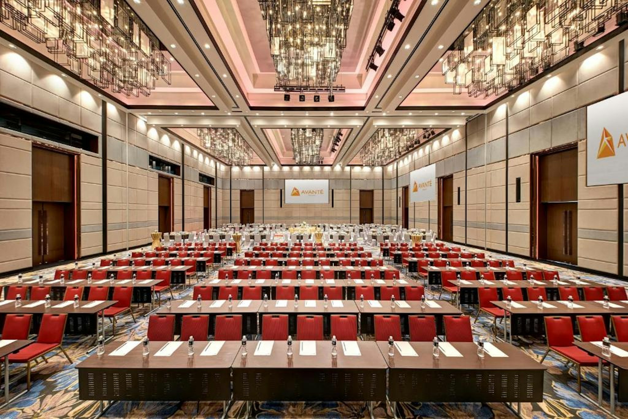 M World Hotel 31/40