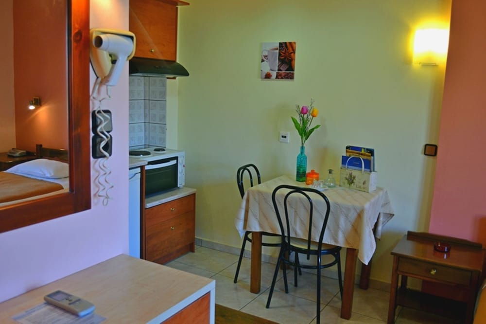 Melinas House 39/45