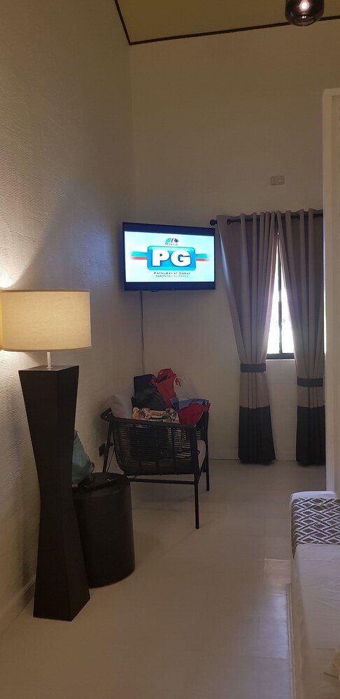 Cool Place Light Residences 13/19
