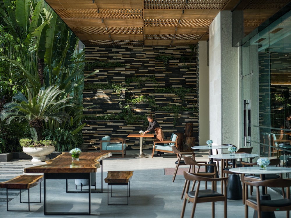 Sheraton Hanoi West 54/71