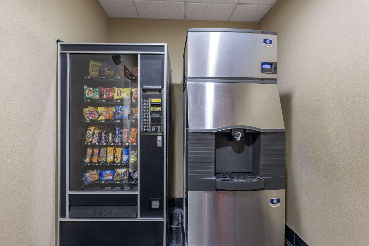 Comfort Inn & Suites Artesia, NM 19/40