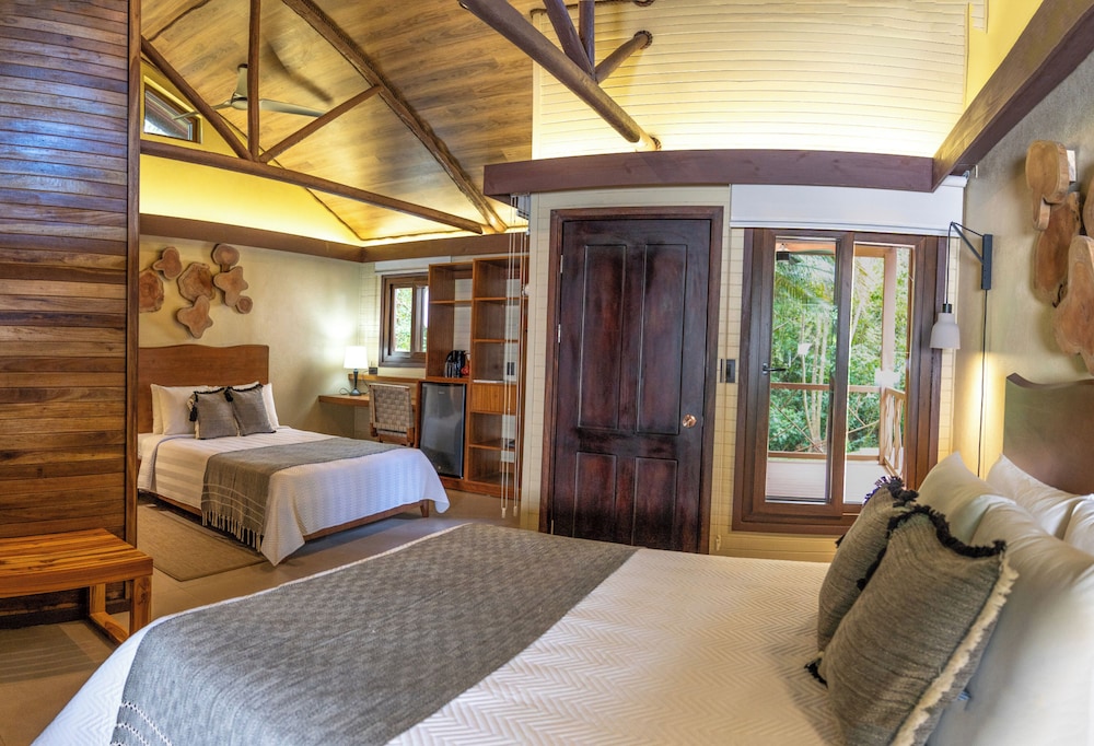 Mountain, 2 Double Beds