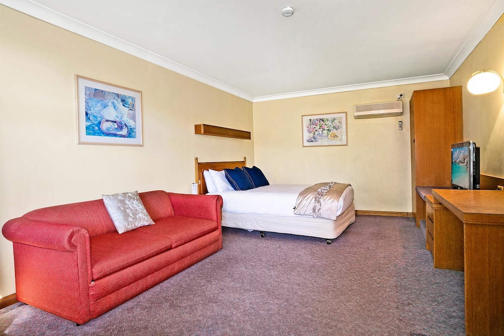 Best Western Sanctuary Inn 45/54