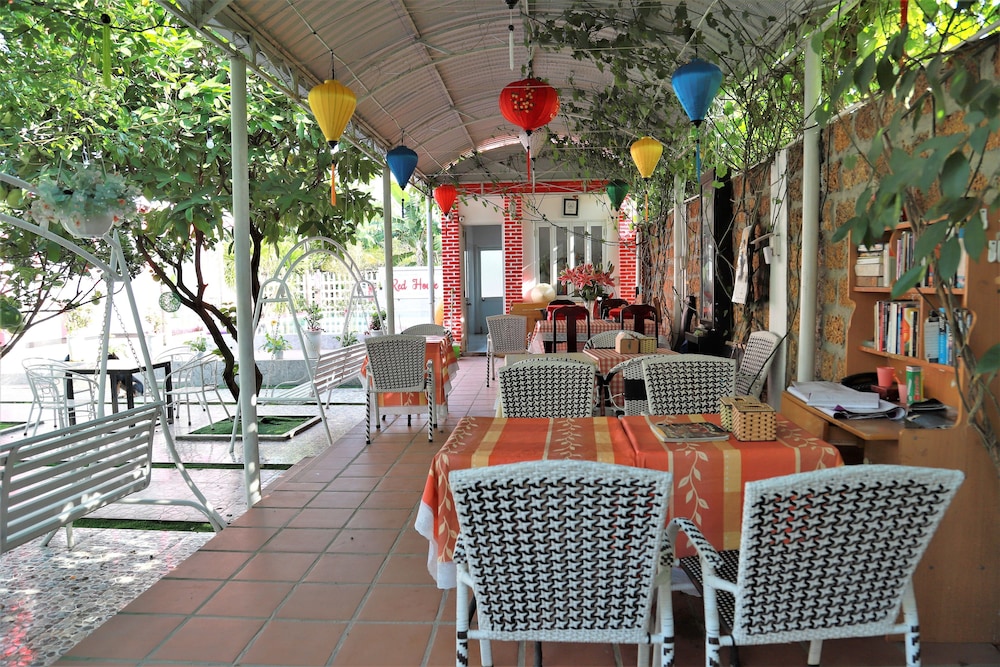 Red House Homestay 11/70