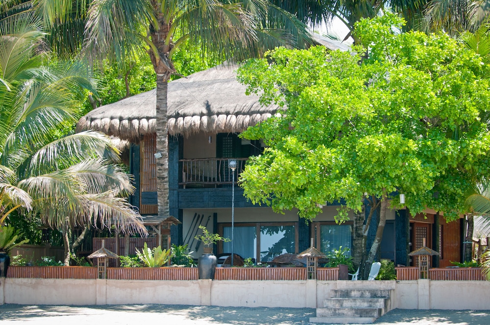 Nabulao Beach And Dive Resort 7/70