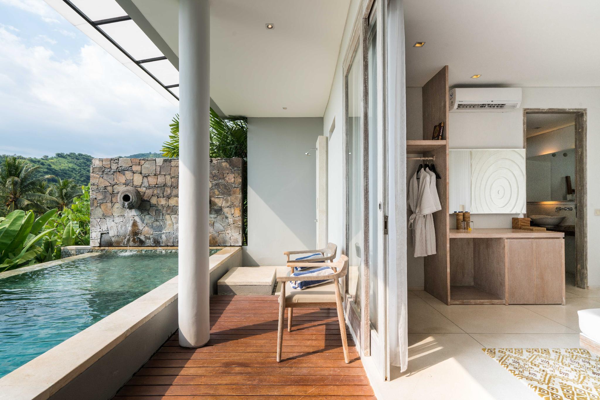 Varda, Deluxe, with Pool
