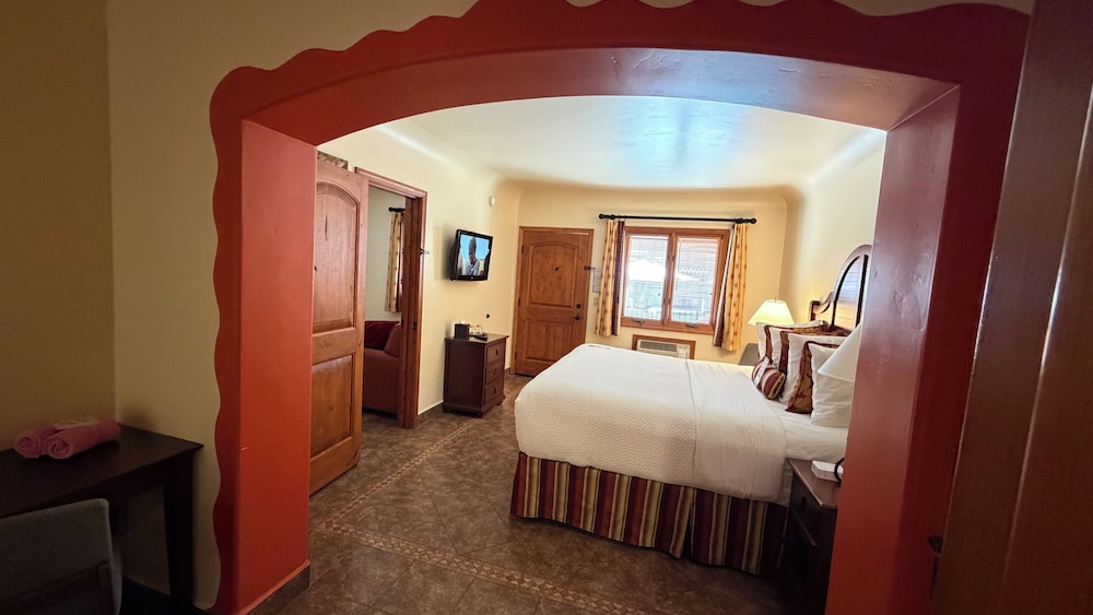 Los Arboles Hotel 20/50