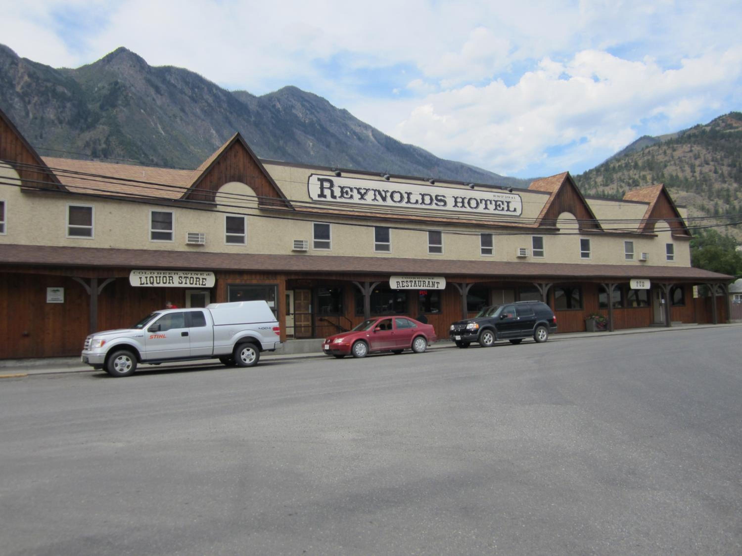 Reynolds Hotel 18/21