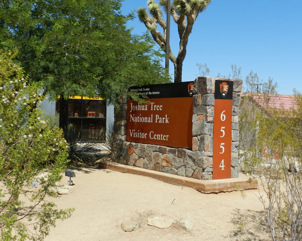 High Desert Motel Joshua Tree National Park 10/40