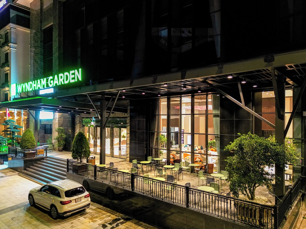 Wyndham Garden Legend Halong 2/50