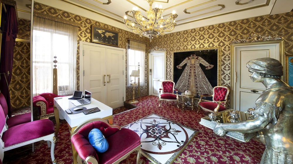 Sultan Tughra Hotel 34/50