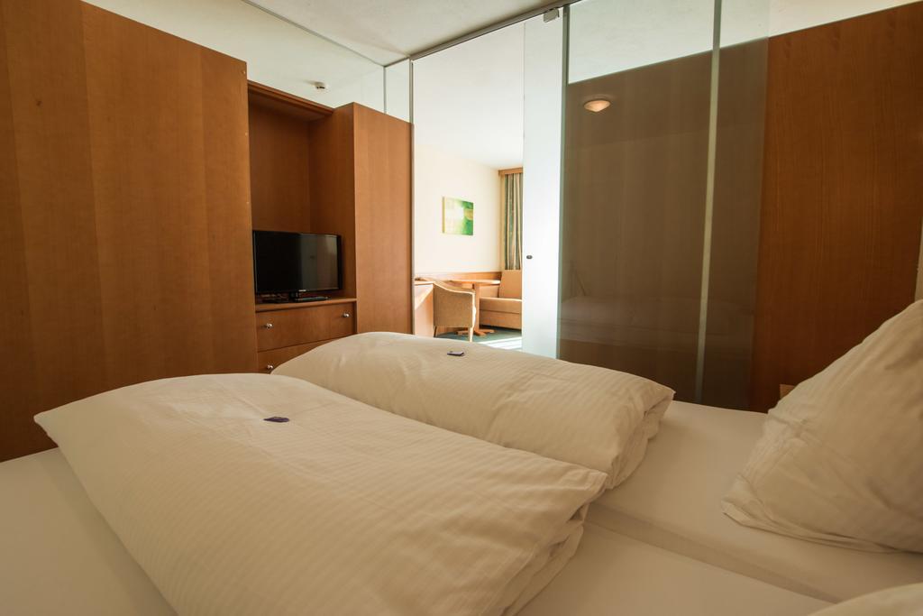 Erlebnishotel Fendels 7/22
