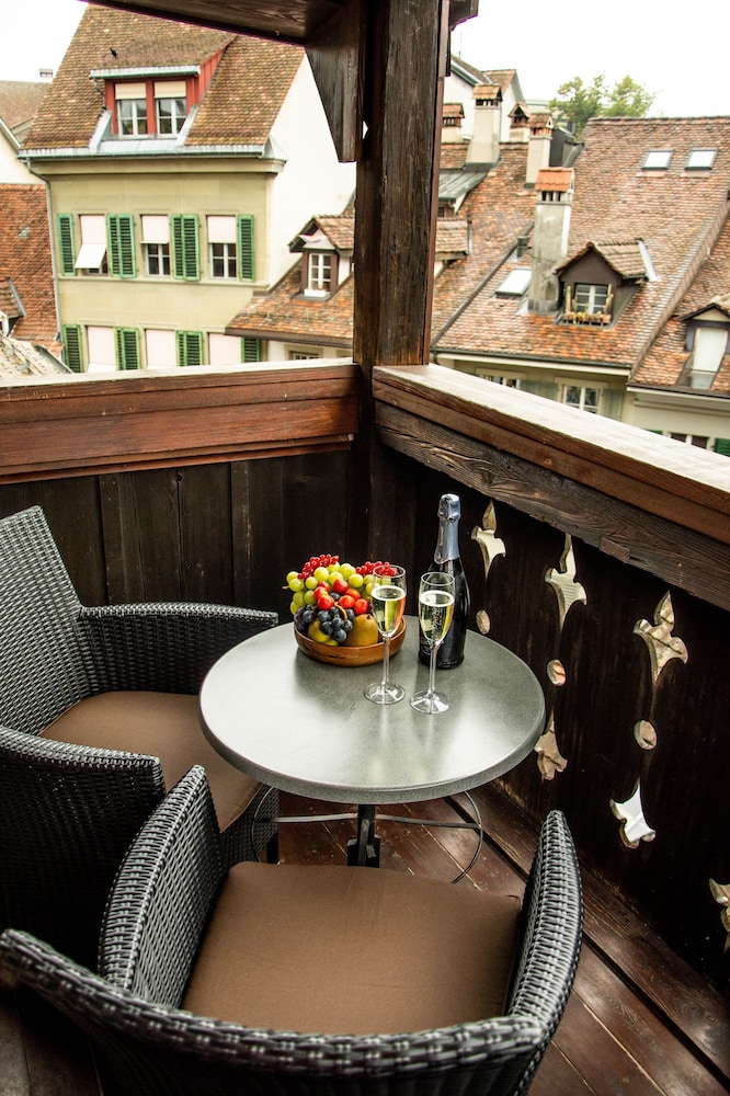 Hotel Restaurant Goldener Schlussel Bern 52/71