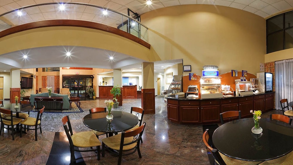 Holiday Inn Express Hotel Suites Lawrenceville 40/49