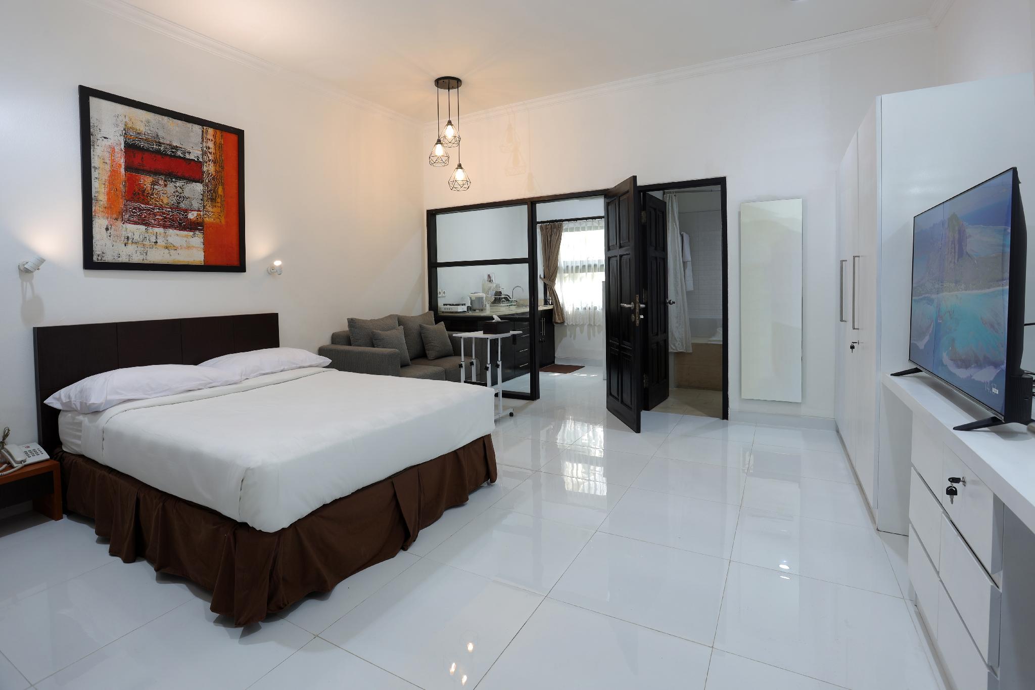 Jambuluwuk Heritage Menteng Suites 11/36