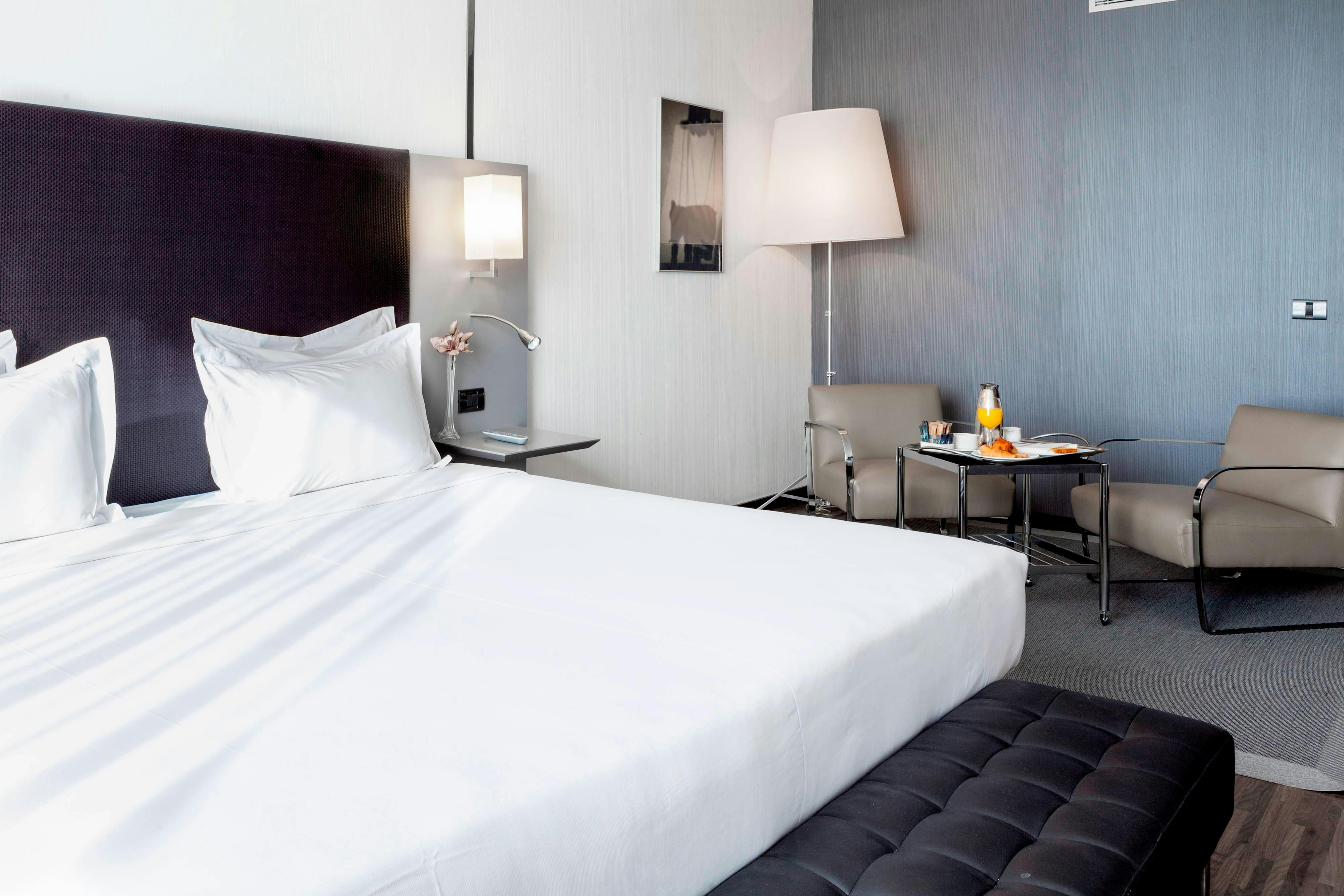 AC Hotel by Marriott Madrid Airport 8/45