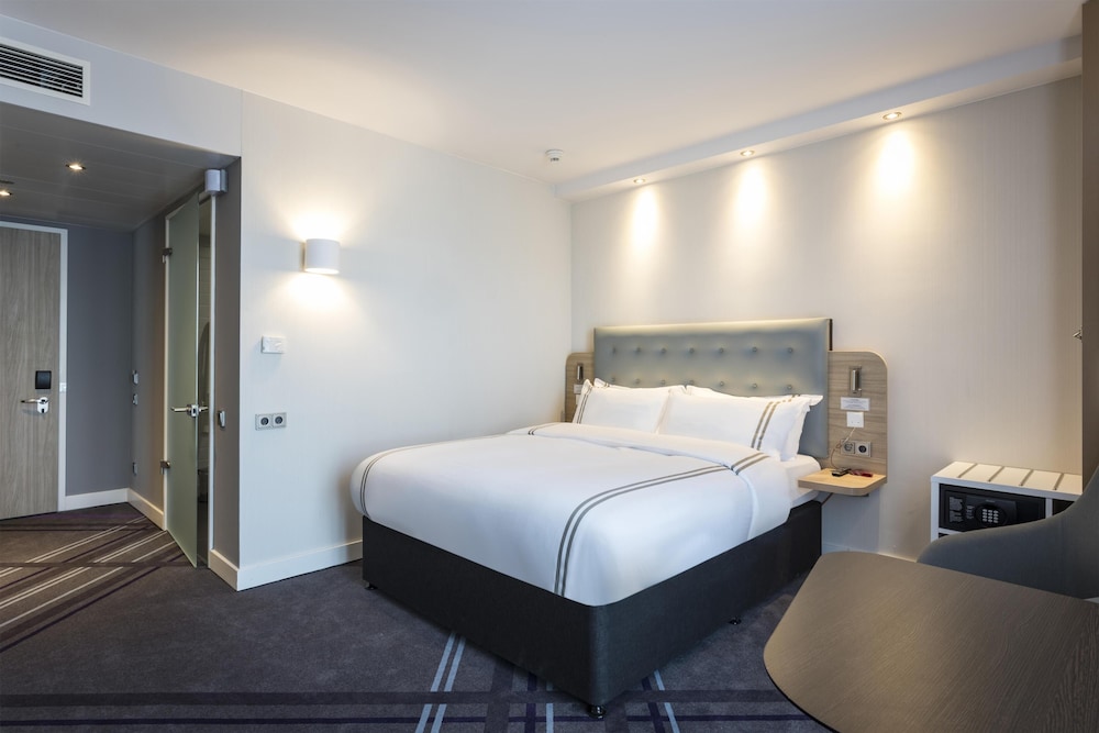 Standard, Double Bed