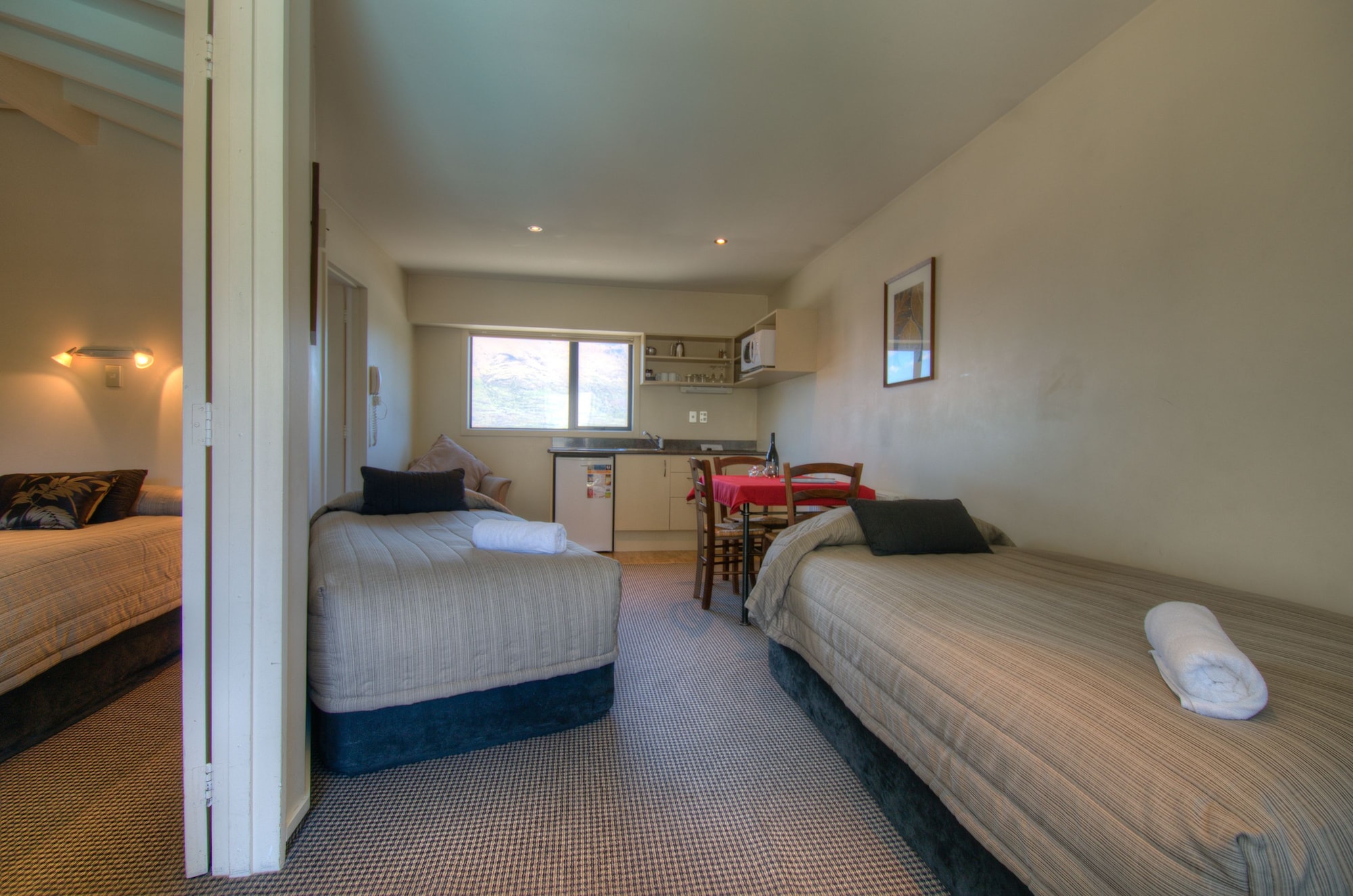 1 BEDROOM, APARTMENT