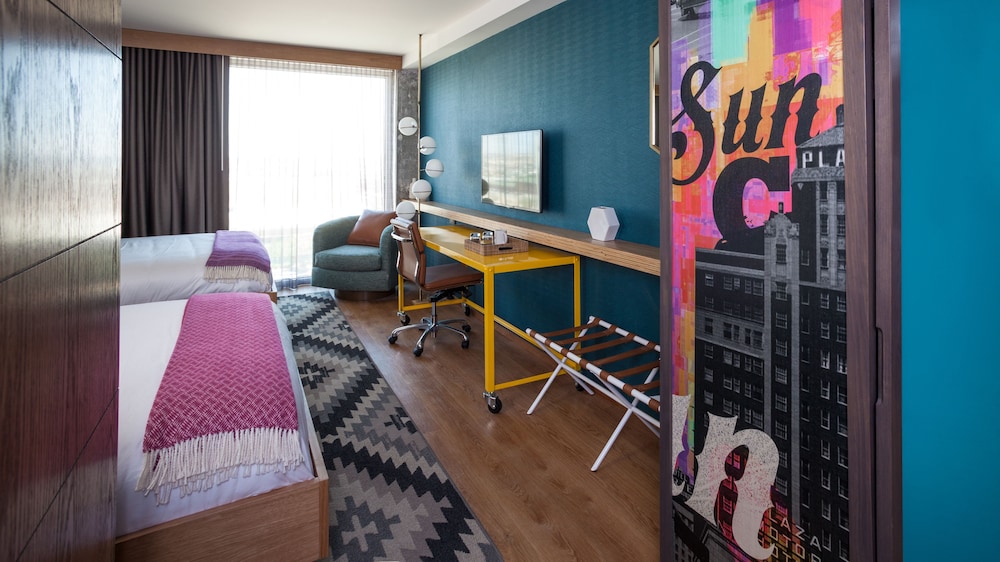 Hotel Indigo EL PASO DOWNTOWN 66/80
