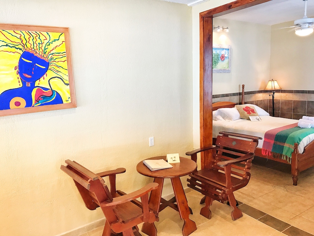 Maya Beach Hotel 63/82