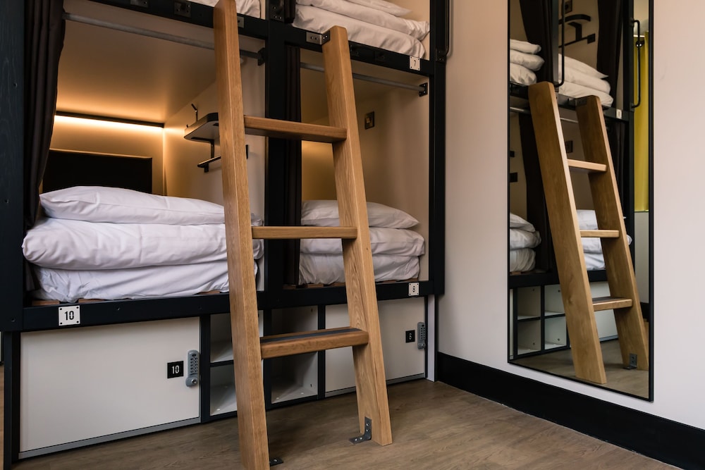 Jacobs Inn Hostel 29/65