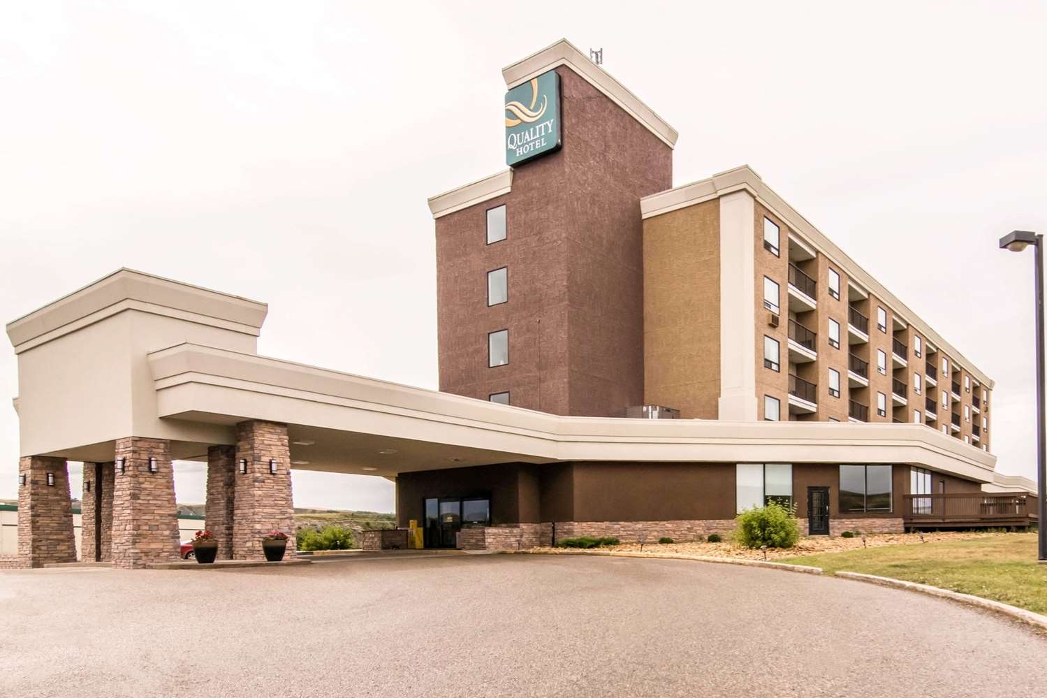 Quality Hotel Drumheller 39/40