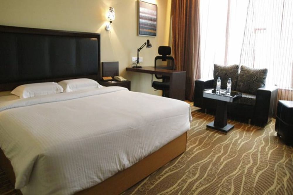 NEW YORK HOTEL 28/66