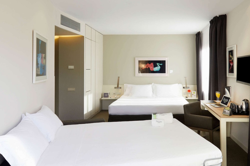 SERCOTEL AMISTER ART HOTEL 8/49