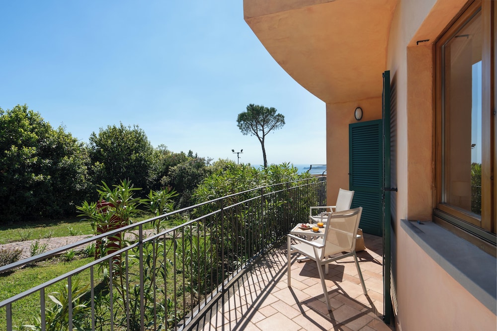 Golfo Dei Poeti Relais Spa 75/83