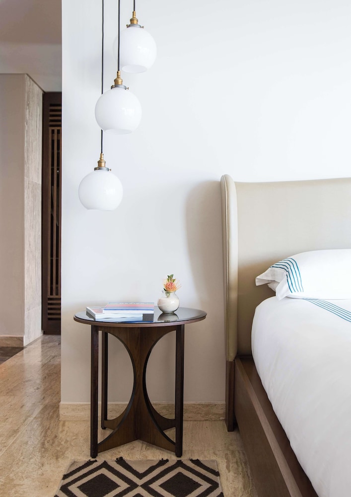 Coastal, Beach House, Ocean, Suite, King Bed