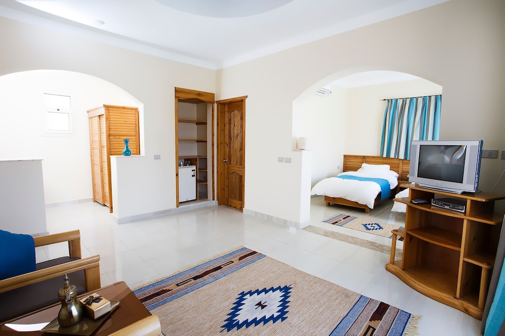 Sheikh Ali Dahab Resort 11/30