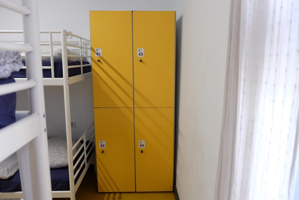 Sleep Green Certified Eco Youth Hostel 27/50