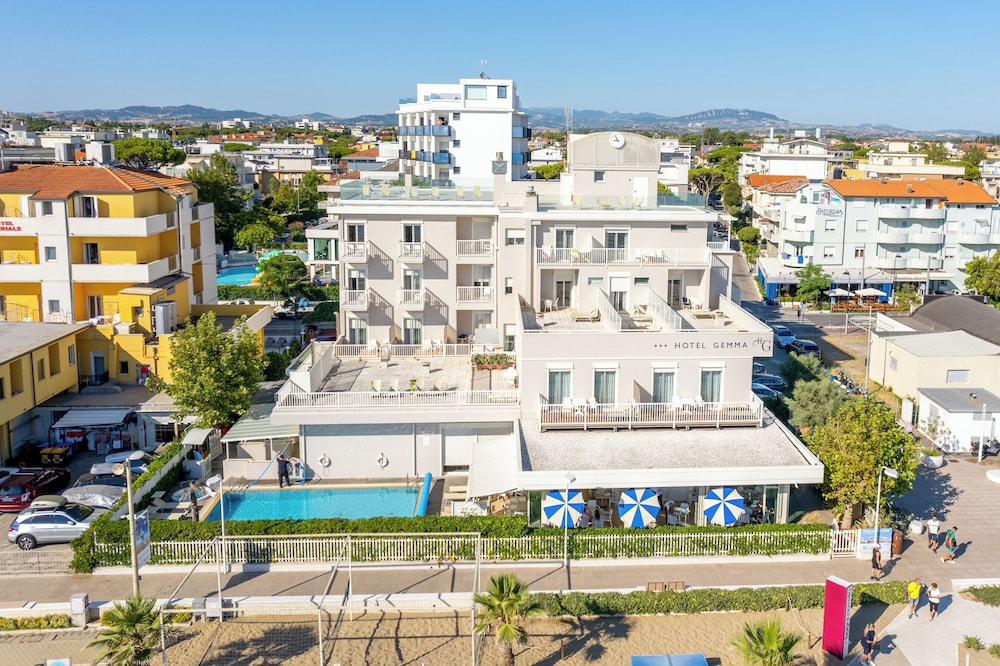 Hotel Gemma 2/50
