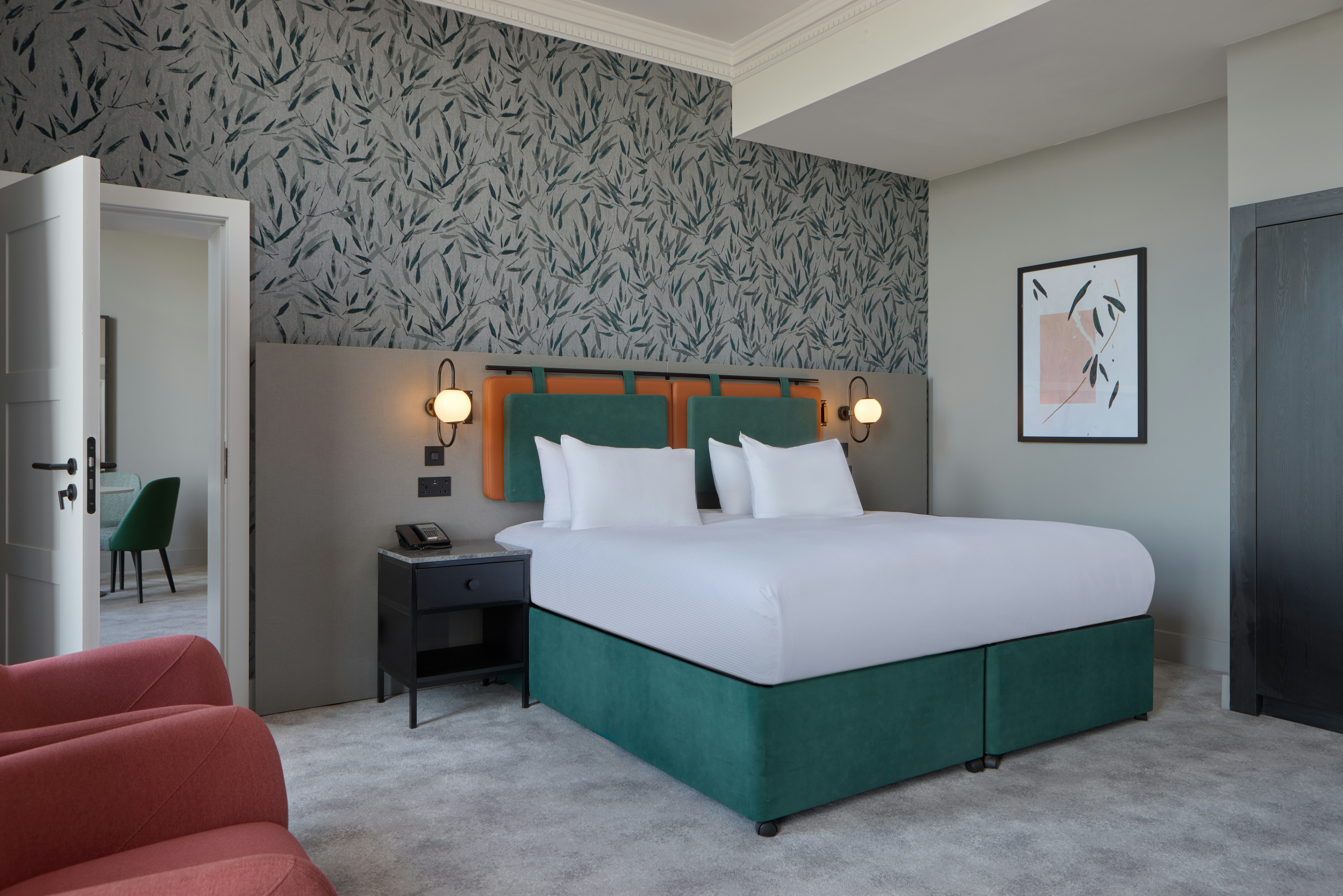 1 Bedroom, Suite, King Bed, with View, Balcony