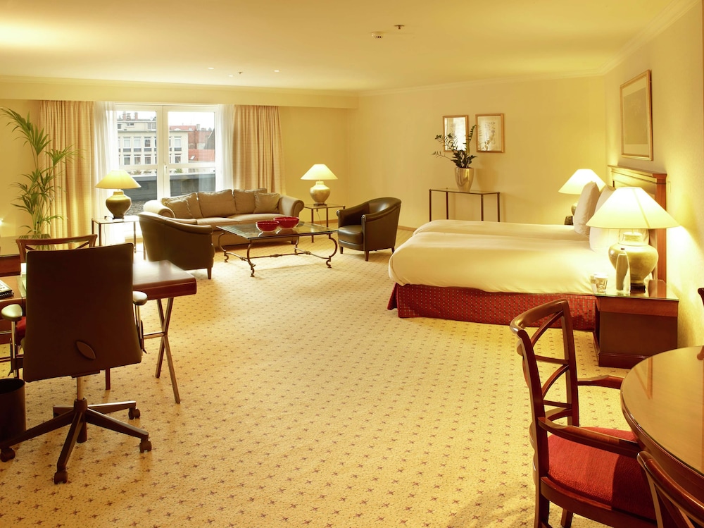 Hilton Antwerp Old Town 35/49