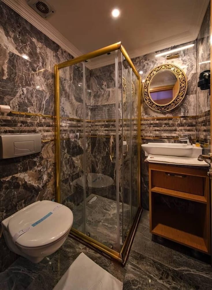 Gulhane Corner Hotel 23/24
