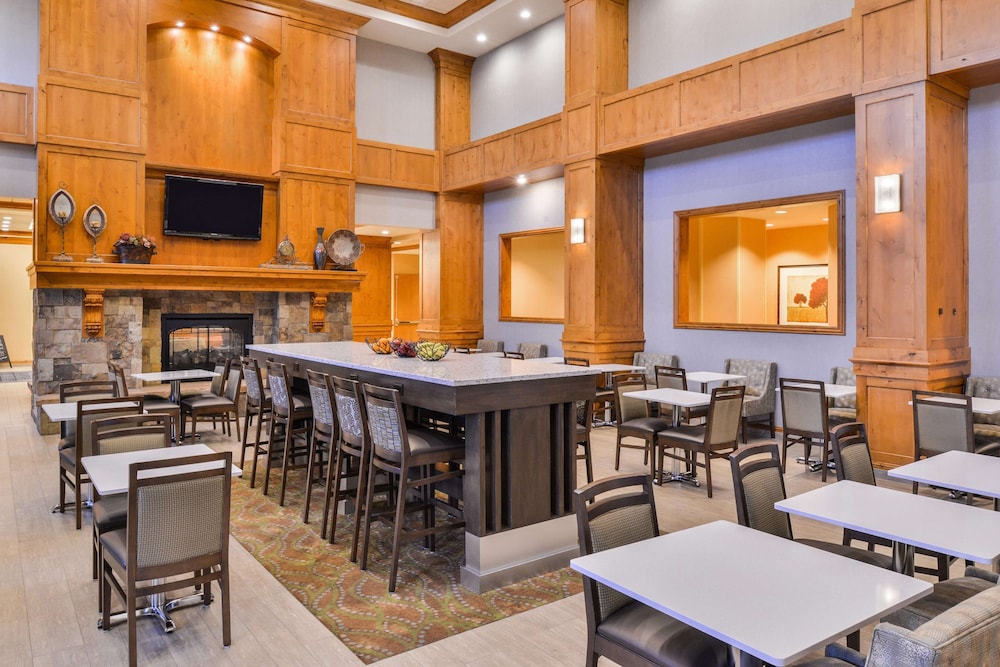 Hampton Inn and Suites Coeur D Alene 36/45