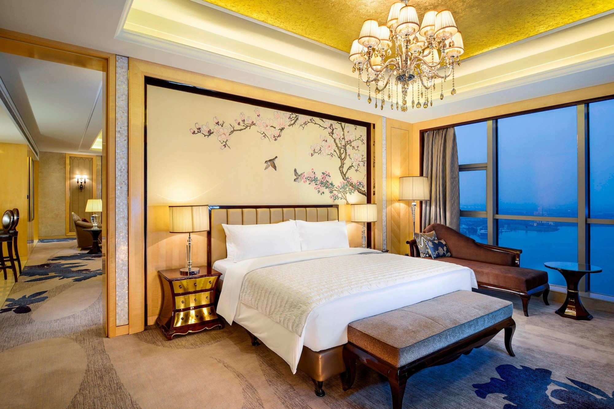 غرفة بسرير كينج بإطلالة على المدينة، Le Meridien Yixing 4/5
