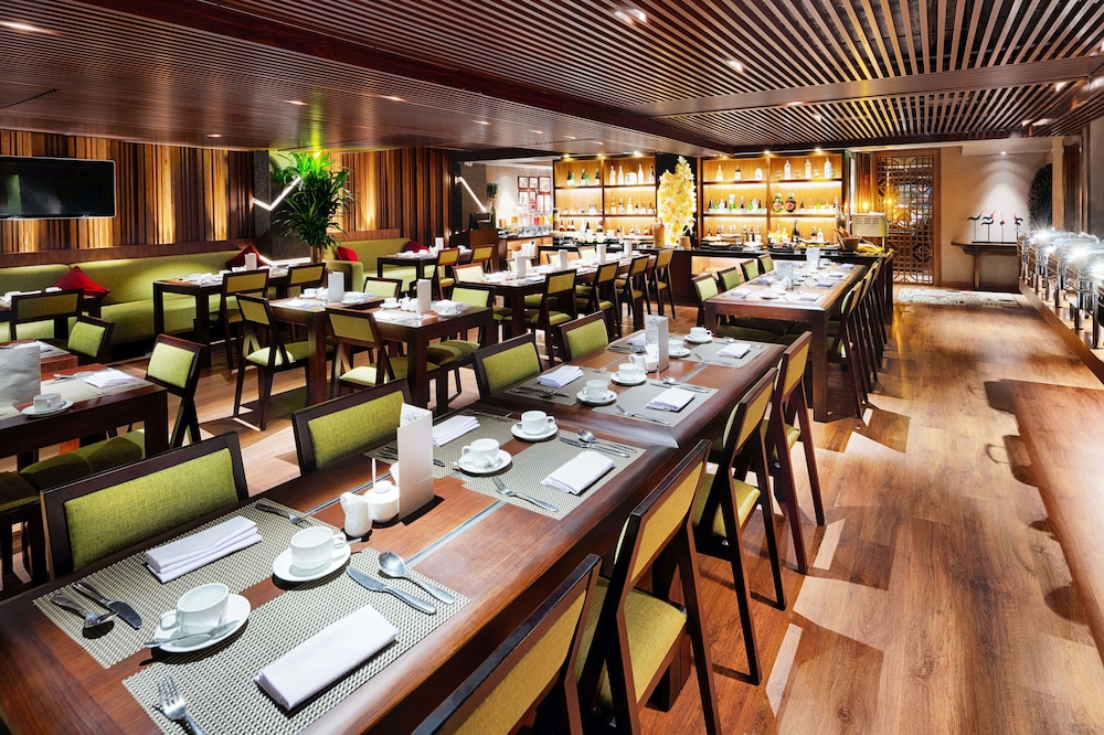 restaurant cafeteria