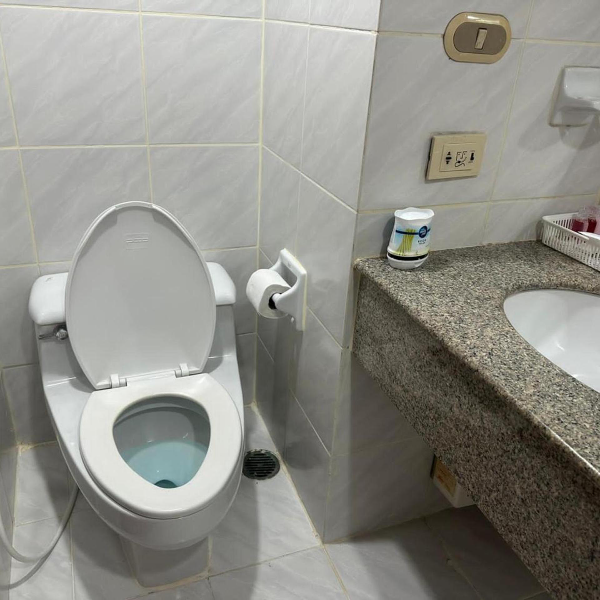 OMNI TOWER SUKHUMVIT NANA BY COMPASS HOSPITALITY 61/61