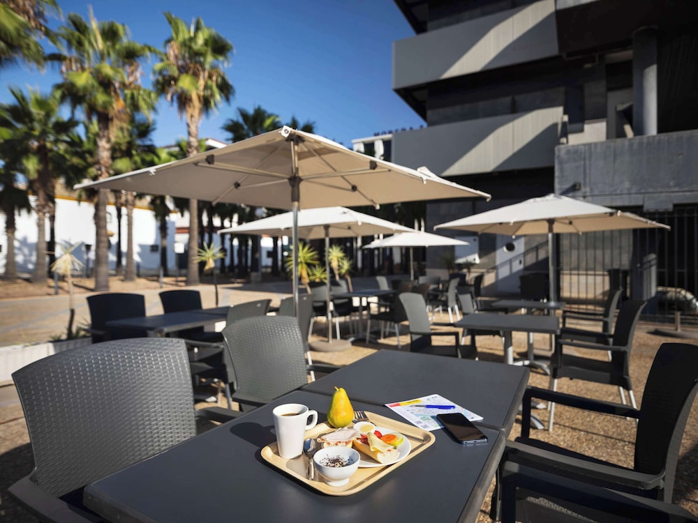 Ibis Budget Sevilla Aeropuerto 24/35