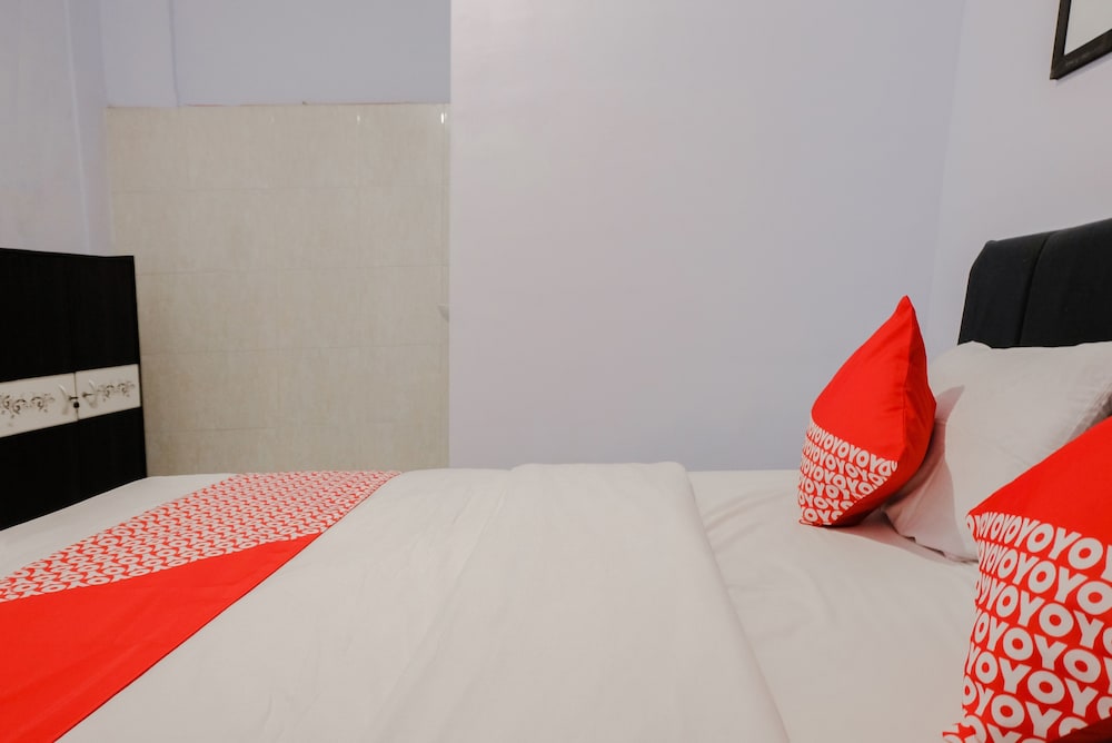 OYO 894 Nusa Indah Homestay Syariah 12/20