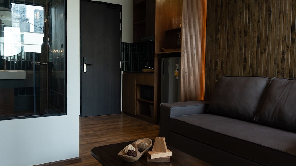 Karaarom Hotel 28/50