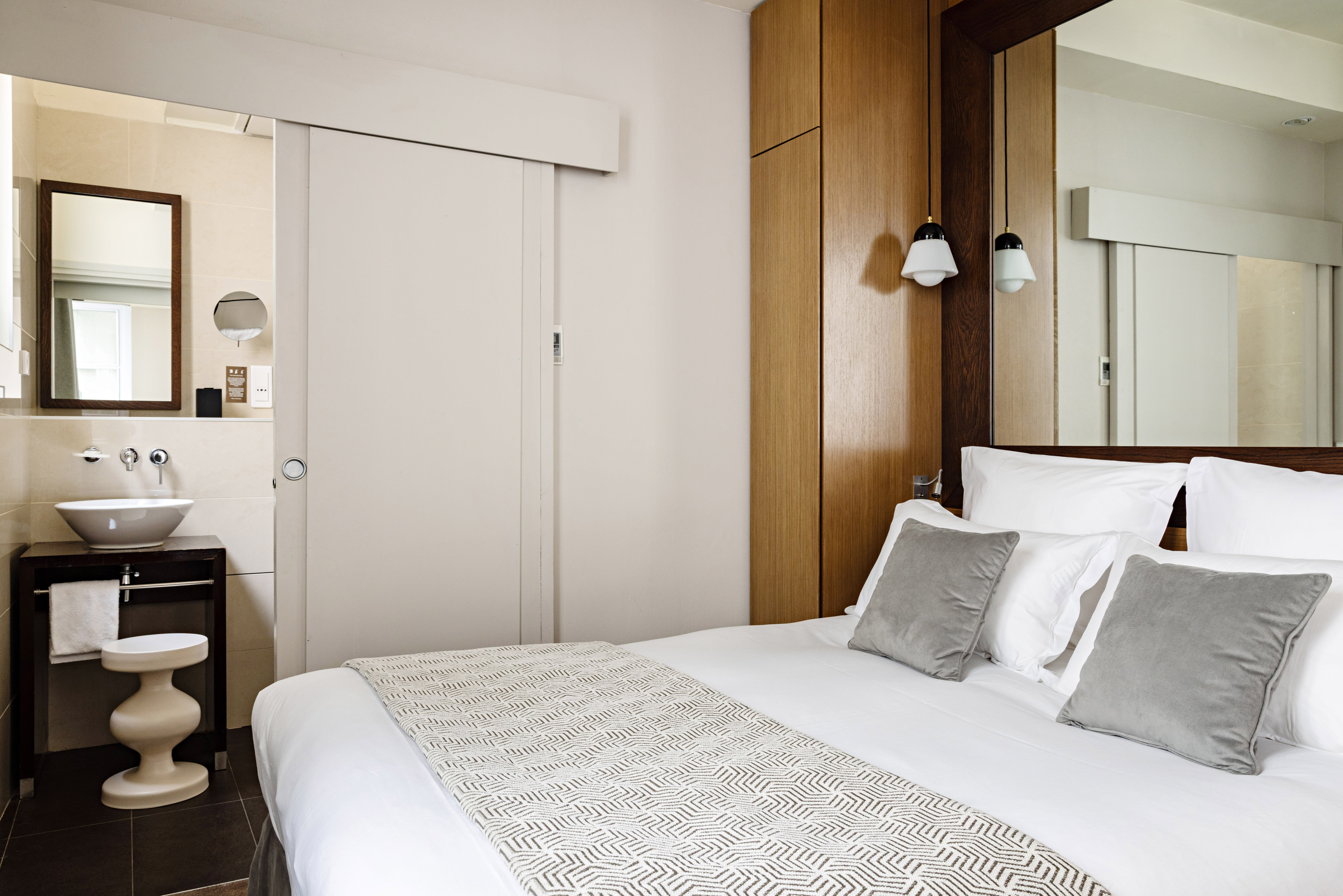 Holiday Inn Paris Elysees 27/67